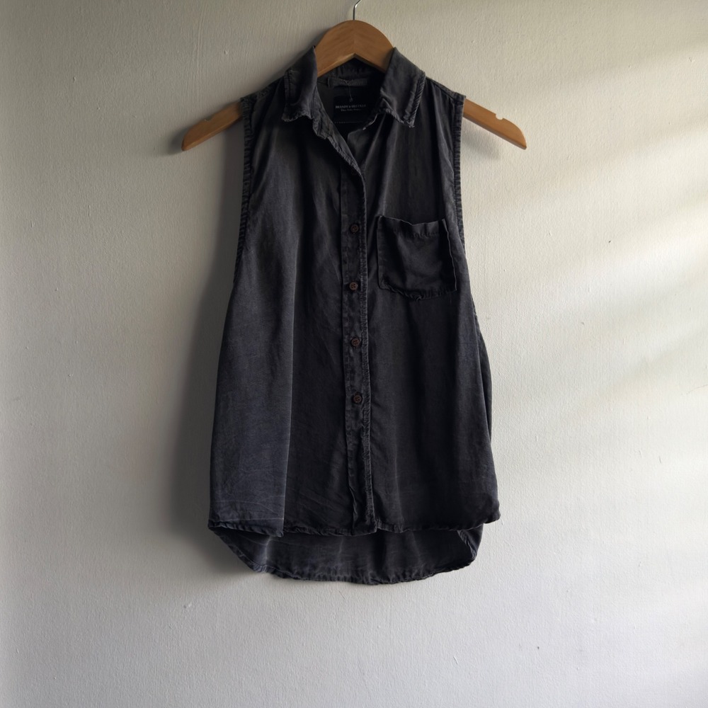 Brandy Melville Sleeveless Button Down Shirt Womens OS Charcoal 90's Grunge
